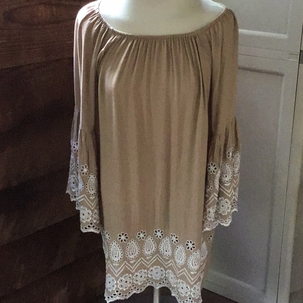SALE! Flowing Boho Embroidered Tunic